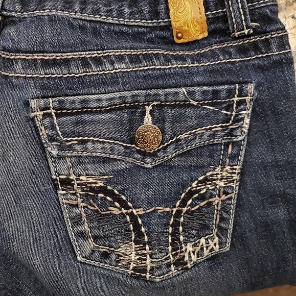 🤩 Cute Boot-cut Jeans 👖 LOW RISE! - Picture 4 of 8